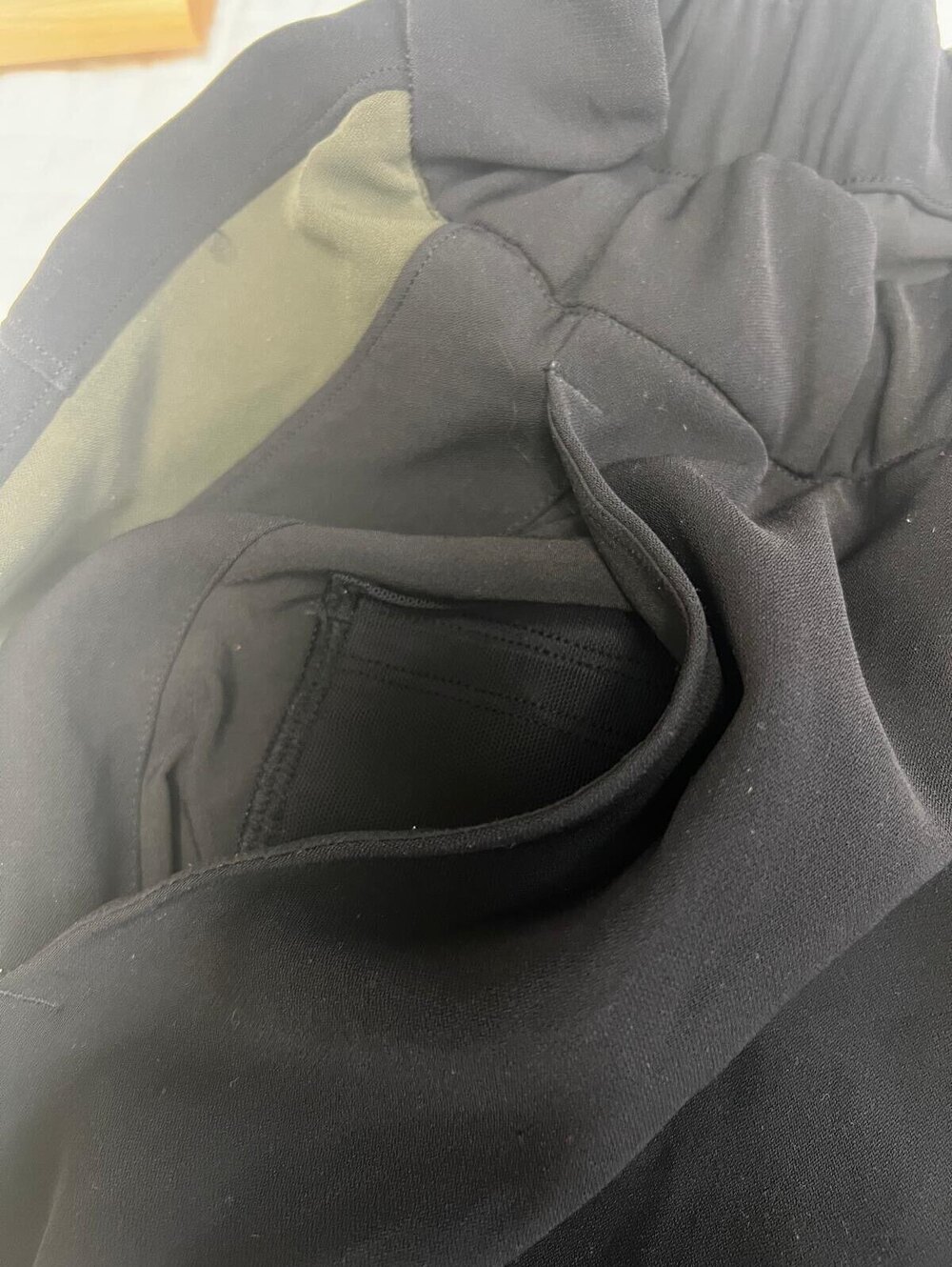 Lululemon Black and Olive Wide-Leg Pants 14 Comfortable Casual - Picture 13 of 13